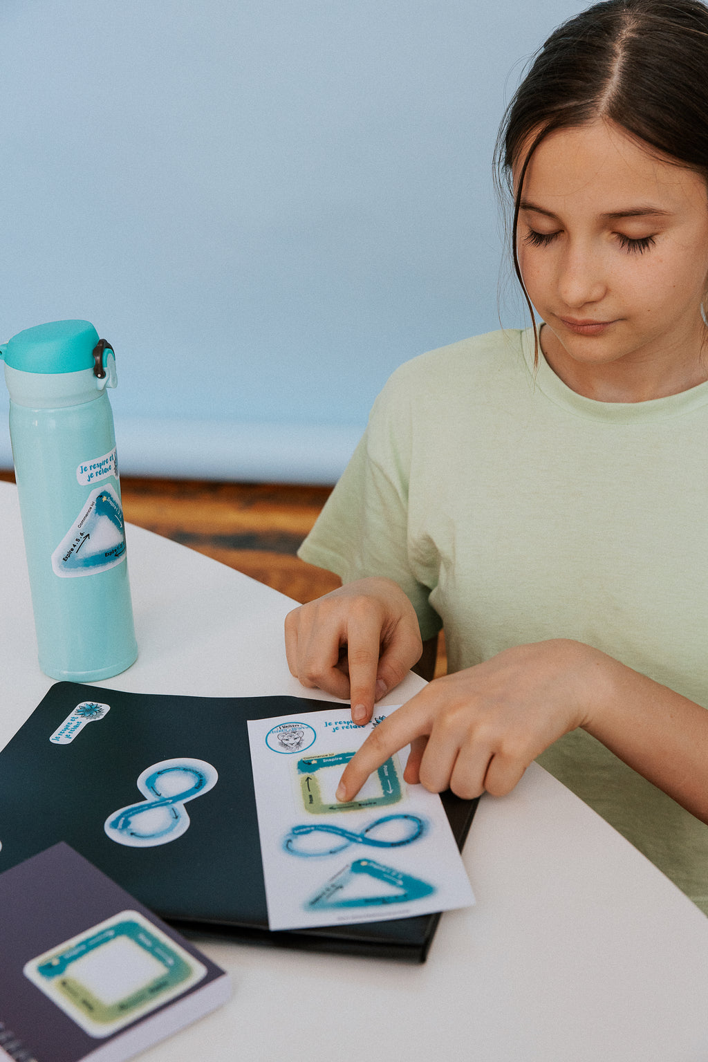 Duo Respiration Lotus & Autocollants éducatifs – Deux feuillets pour s’apaiser et soutenir